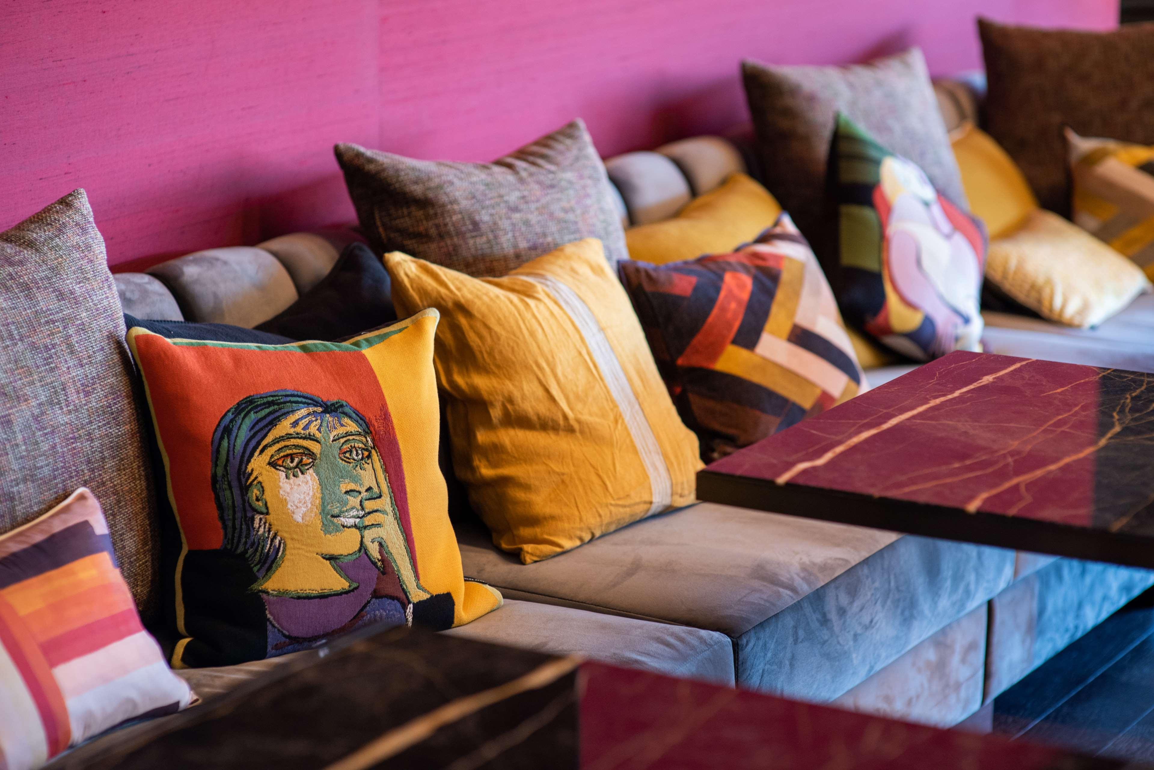 Hilton Porto Gaia Hotell Vila Nova de Gaia Eksteriør bilde Cushions